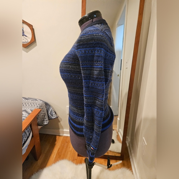 Tommy Hilfiger women's wool sweater size xs - Picture 2 of 5